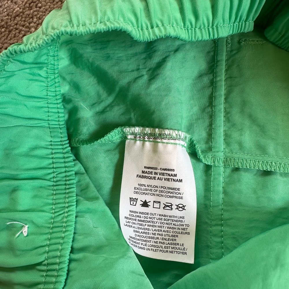 Nike Sportswear Essential Women's Woven High-Rise Shorts Size Medium NEW - Picture 9 of 11